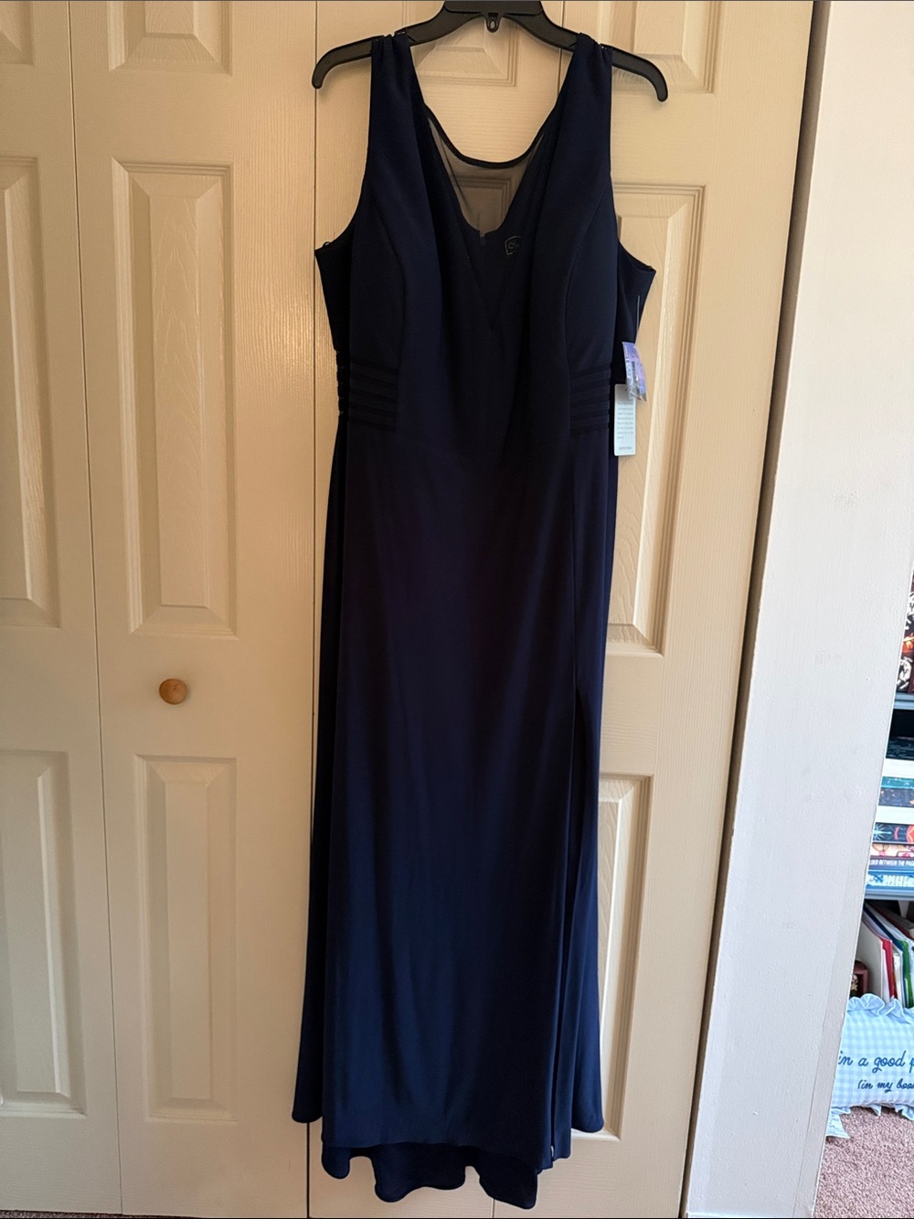 Morgan & Co. Navy Sleeveless V‑Neck Maxi Dress